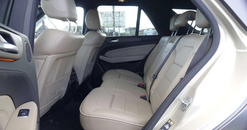 Mercedes-Benz ML cena 75700 przebieg: 228000, rok produkcji 2012 z Otmuchów małe 781